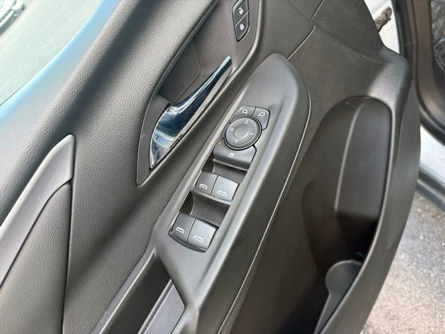 Used 2023 Chevrolet Bolt LT FWD image 18