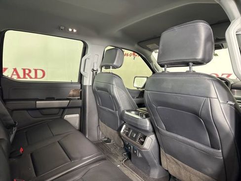 Used 2023 Ford F150 Lariat w/ Trailer Tow Package image 19