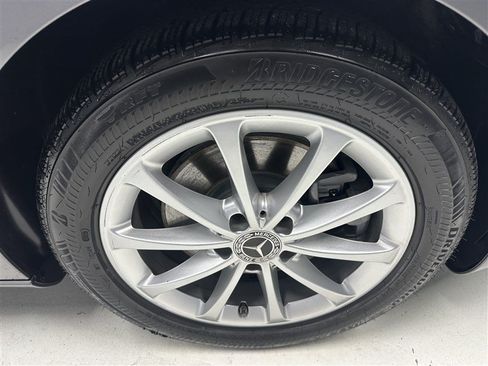 Used 2022 Mercedes-Benz A 220 4MATIC image 14