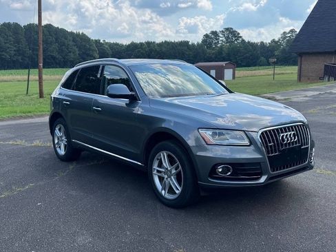Used 2016 Audi Q5 2.0T Premium AWD/4WD image 2