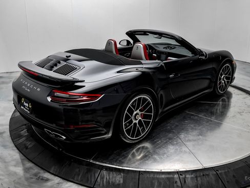 Used 2019 Porsche 911 Turbo image 19