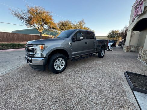 Used 2021 Ford F250 XLT image 11