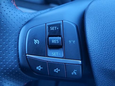 Used 2025 Ford Escape ST-Line Select image 11