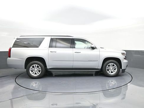 Used 2019 Chevrolet Suburban LT AWD/4WD image 25