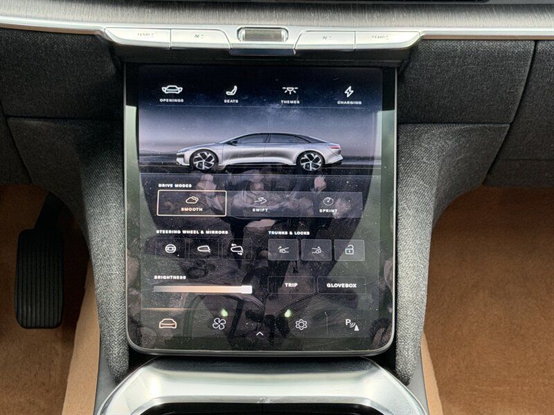 Used 2023 Lucid Air Touring AWD/4WD image 18
