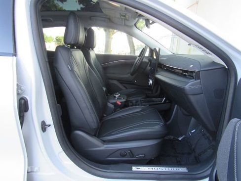 Used 2023 Ford Mustang Mach-E Premium image 23