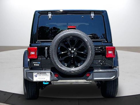 Certified 2023 Jeep Wrangler Unlimited Sahara AWD/4WD image 8