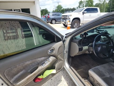 Used 2003 Nissan Sentra GXE FWD image 22