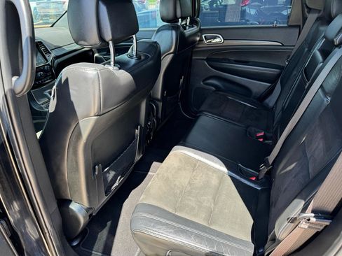 Used 2019 Jeep Grand Cherokee Altitude image 7