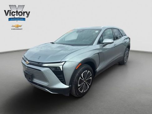 Used 2024 Chevrolet Blazer EV LT AWD/4WD image 3