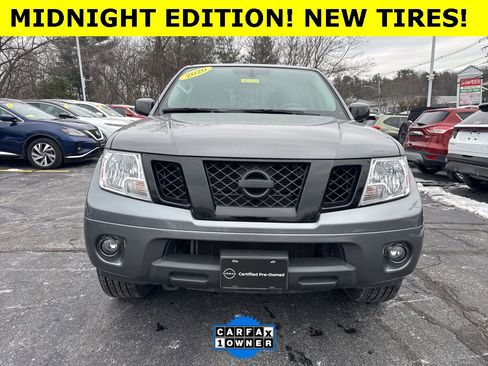 Certified 2020 Nissan Frontier SV w/ Midnight Edition Floor Mats image 2