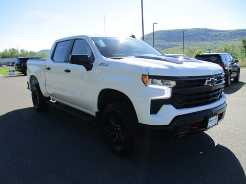 Certified 2025 Chevrolet Silverado 1500 LT Trail Boss w/ Convenience Package II AWD/4WD image 3