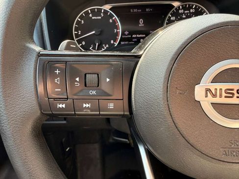 Used 2021 Nissan Rogue S AWD/4WD image 34