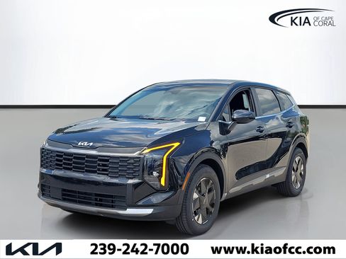 New 2026 Kia Sportage LX FWD image 3