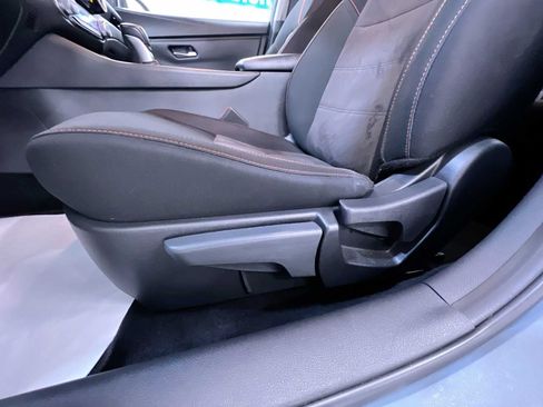 Used 2025 Nissan Sentra SR FWD image 13