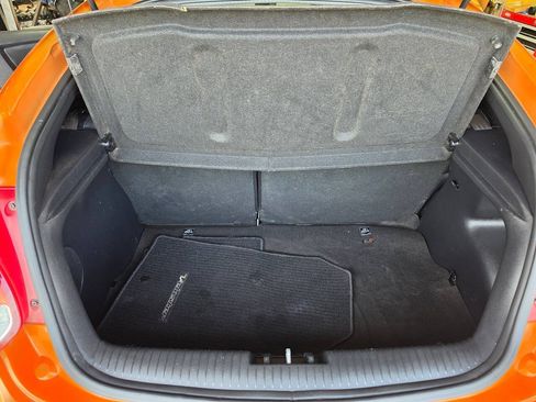 Used 2015 Hyundai Veloster Turbo FWD image 57