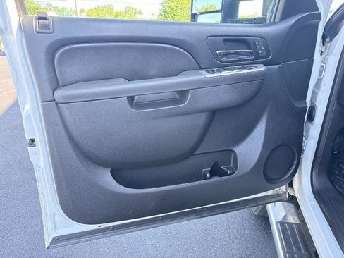 Used 2012 Chevrolet Silverado 2500 LTZ w/ LTZ Plus Package AWD/4WD image 5