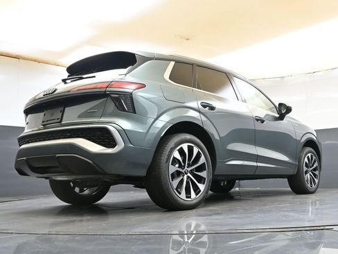 New 2026 Audi Q3 quattro 2.0T AWD/4WD image 42