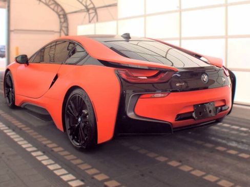 Used 2017 BMW i8 AWD/4WD image 2