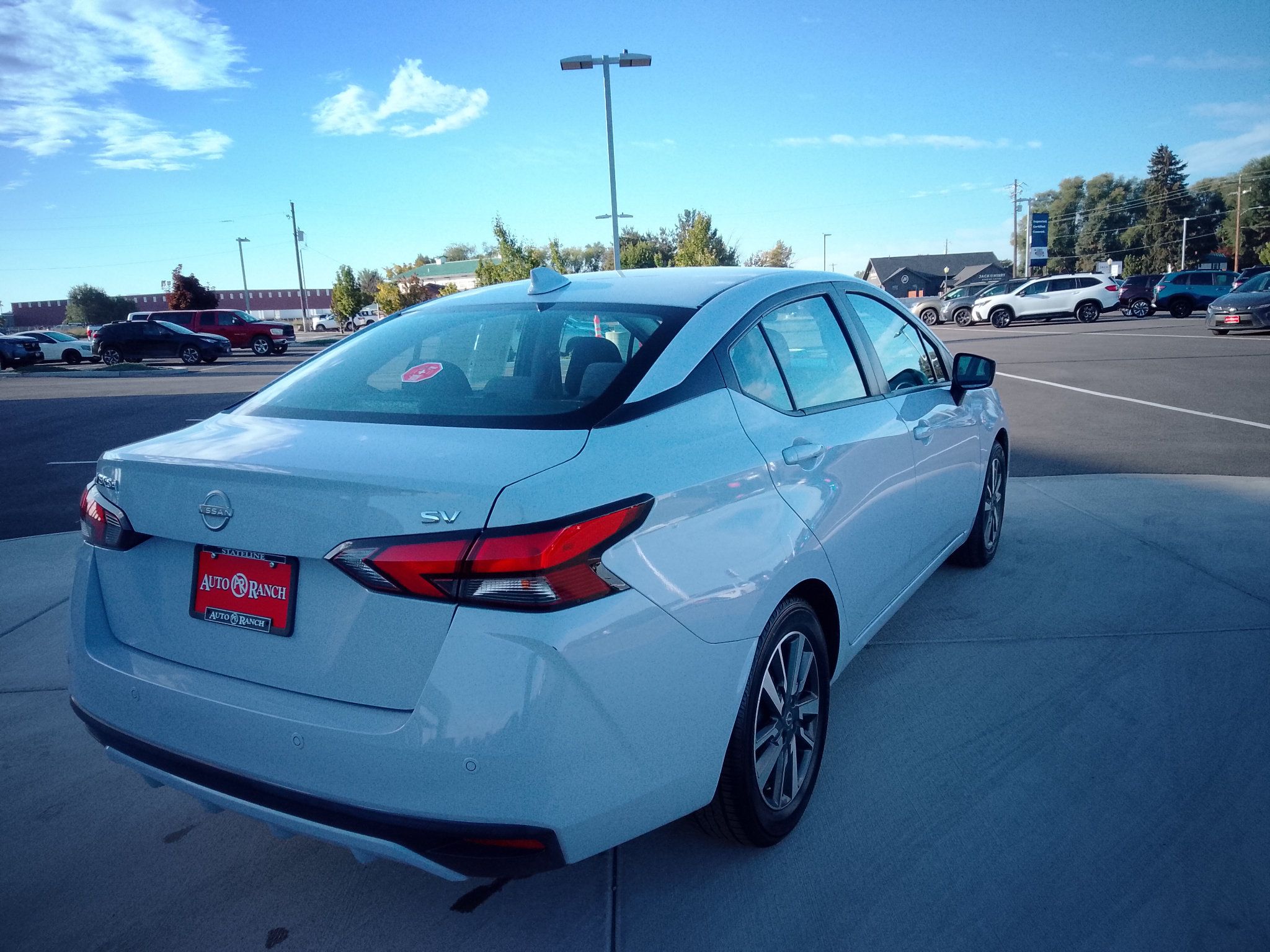 Used 2024 Nissan Versa SV FWD image 3