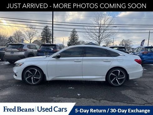 Used 2022 Honda Accord Sport image 4