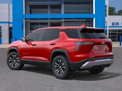 New 2026 Chevrolet Equinox LT image 3