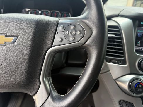 Used 2015 Chevrolet Suburban LT AWD/4WD image 17