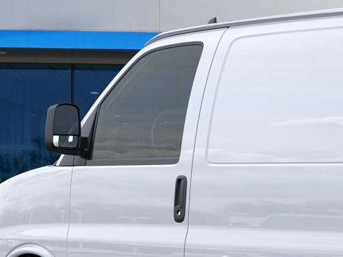 New 2025 Chevrolet Express 3500 Extended image 12