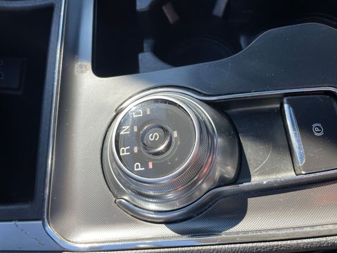 Used 2022 Ford Edge ST-Line image 24