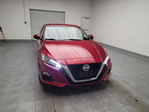 Used 2022 Nissan Altima 2.5 SV FWD image 14