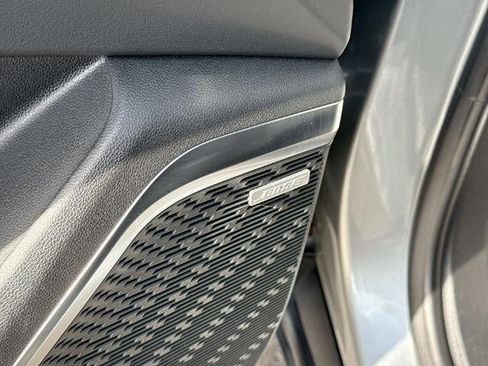 Certified 2025 Buick Enclave Preferred image 24