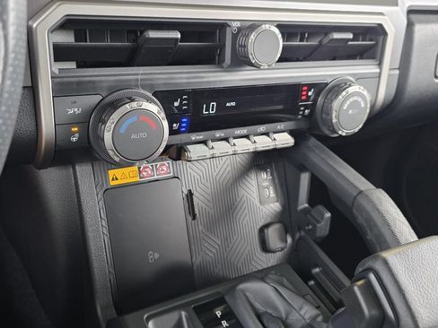 Used 2025 Toyota 4Runner TRD Off-Road Premium AWD/4WD image 20