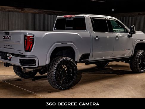 Used 2025 GMC Sierra 2500 AT4 w/ AT4 Premium Plus Package image 10