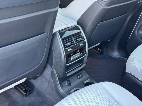 Used 2023 BMW X7 xDrive40i image 26