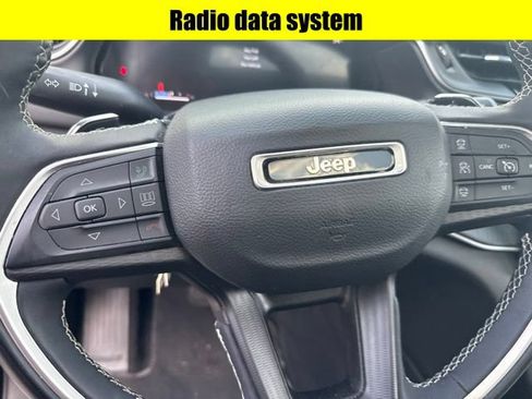 Used 2024 Jeep Grand Cherokee Altitude AWD/4WD image 11