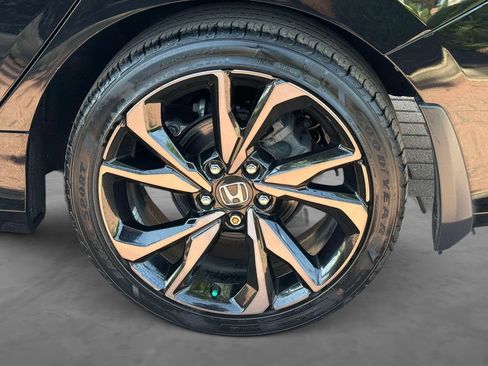 Used 2020 Honda Civic Sport image 7