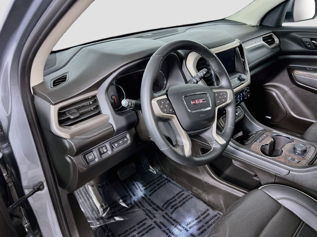 Certified 2023 GMC Acadia Denali w/ Denali Ultimate Package AWD/4WD image 8