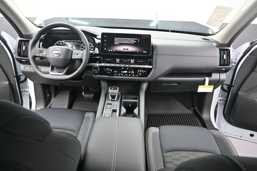 New 2026 Nissan Pathfinder SV FWD image 31