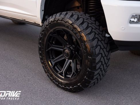 Used 2018 RAM 2500 Big Horn w/ Sport Appearance Group image 10