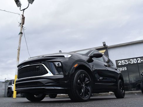 Used 2025 Buick Encore GX Sport Touring w/ Comfort Package image 8