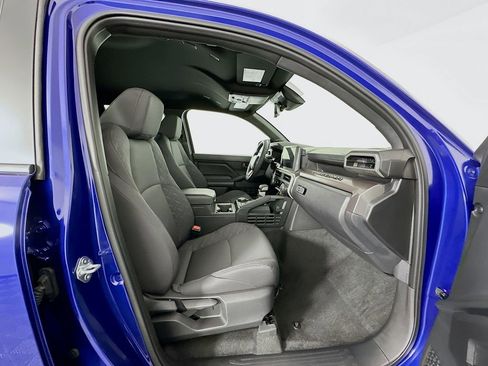 Used 2025 Toyota Tacoma SR5 image 27