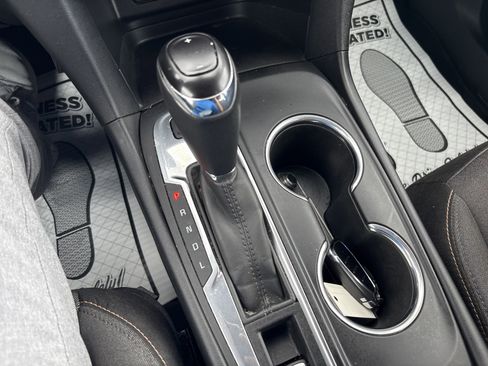 Used 2019 Chevrolet Equinox LT AWD/4WD image 8