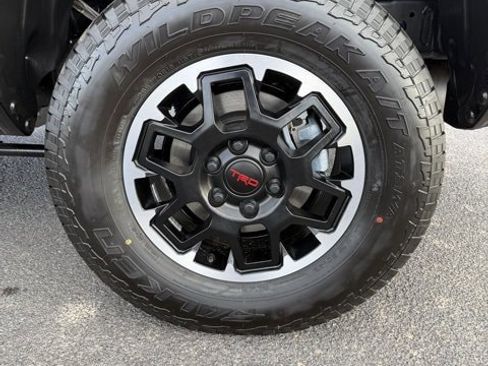 New 2025 Toyota Tacoma TRD Off-Road image 11