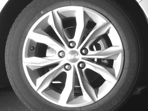 Used 2025 Chevrolet Malibu LT FWD image 27