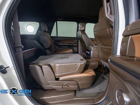 Used 2024 Ford Expedition Max King Ranch AWD/4WD image 40