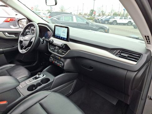 Used 2021 Ford Escape SEL w/ Technology Package image 11