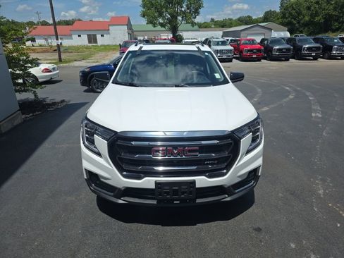 Used 2023 GMC Terrain AT4 w/ Tech Package AWD/4WD image 3
