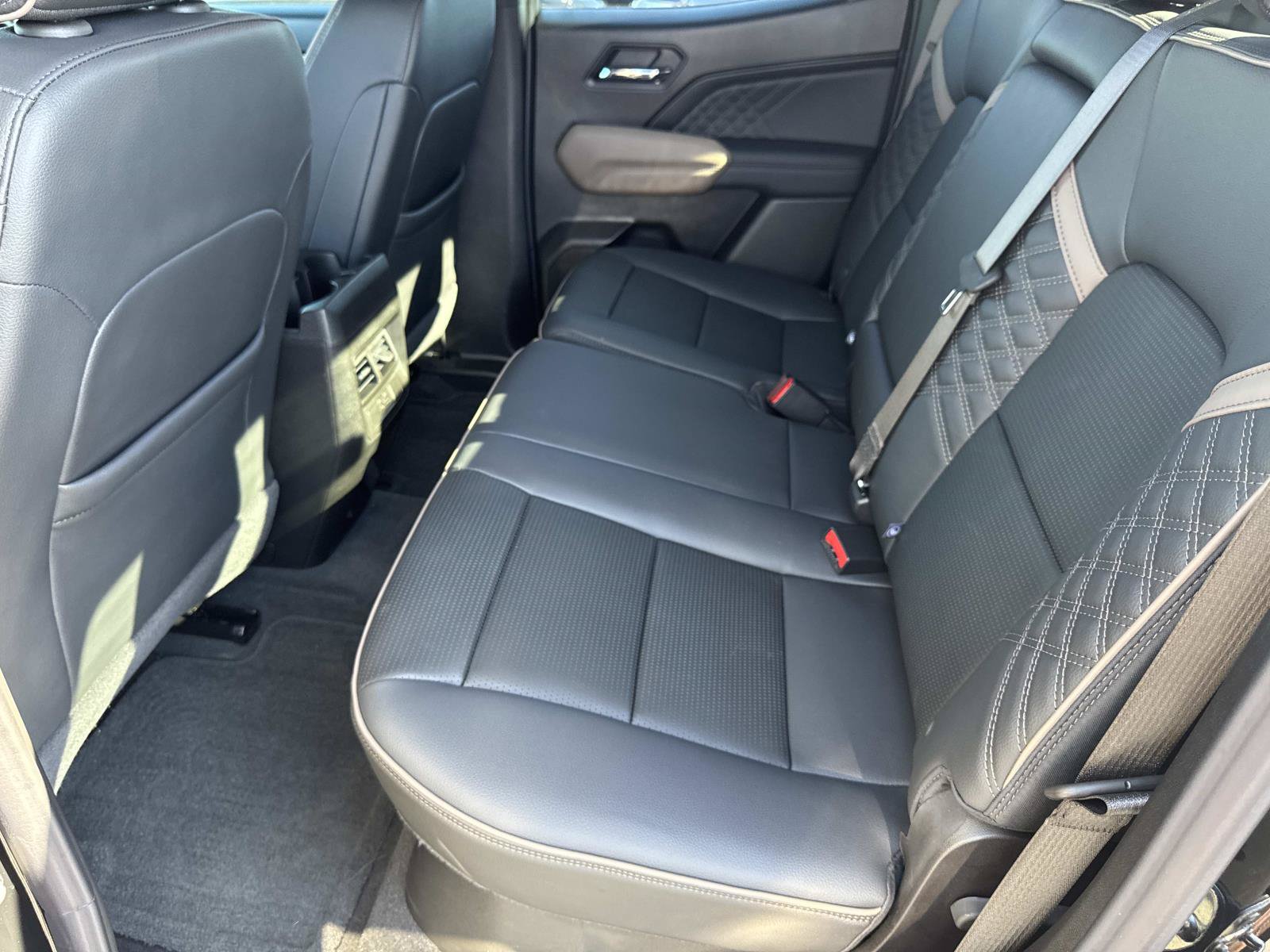 Used 2026 GMC Canyon Denali AWD/4WD image 29