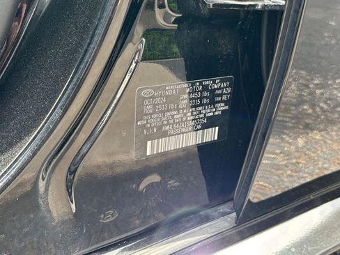 Used 2025 Hyundai Sonata SEL FWD image 29