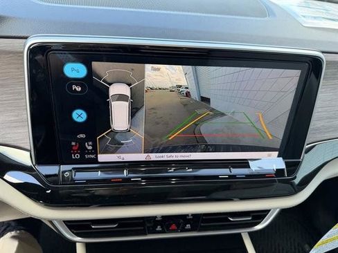 New 2026 Volkswagen Atlas SEL Premium R-Line image 27